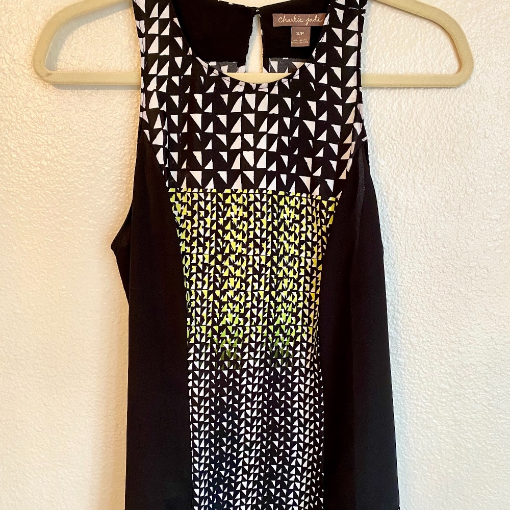 Charlie Jade Lime Green and Black Printed Top EUC